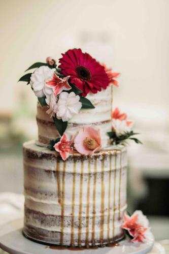 Nude-cake-flower